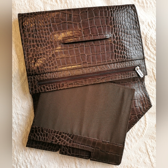 Vintage Danier brown leather minimalist clutch, embossed snakeskin pattern purse - Picture 4 of 7